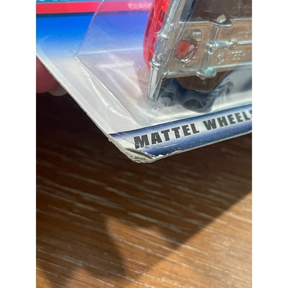 00262 - Hot Wheels1998 Classic Caddy Tropicool Series Collector #695 Diecast Car